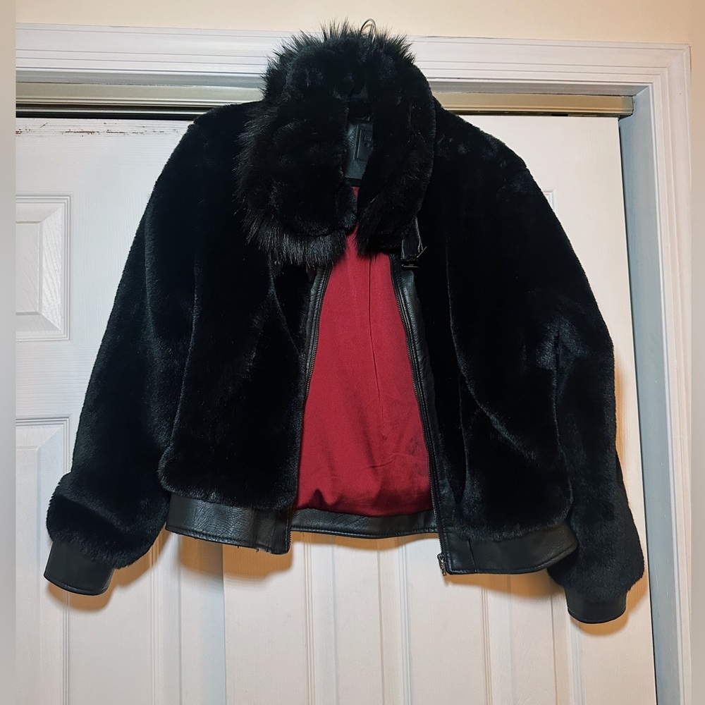 NEW‼️REVOLVE / BLANKNYC - Black Noise Coat (Size M) - Picture 3 of 11